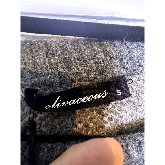 NWT Olivaceous Leopard Print Oversized Soft Cozy Sweater Size S Beige Brown Gray - Picture 7 of 16